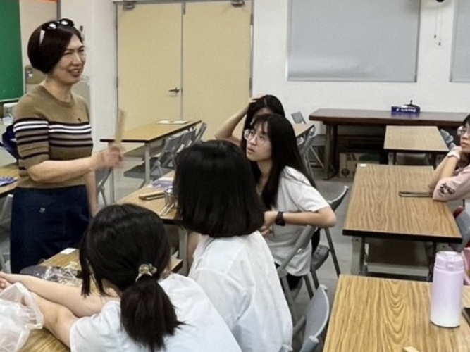 114.03.12屏東女中校園_學系宣導圖片